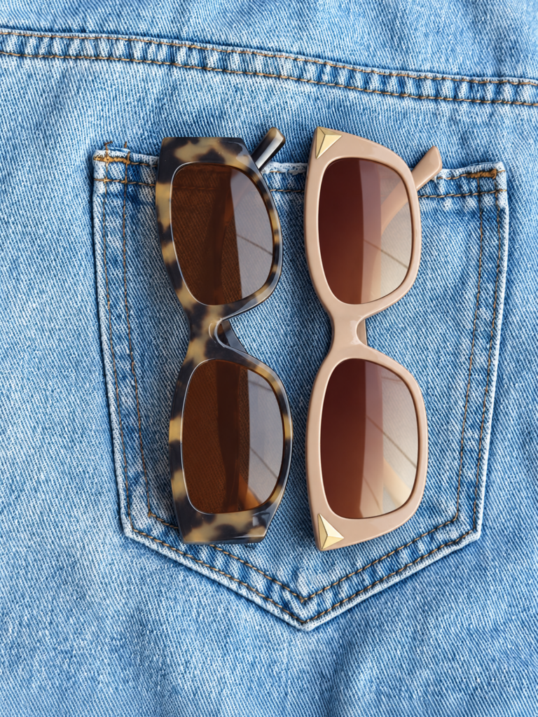 Duo de lunettes sur poche denim